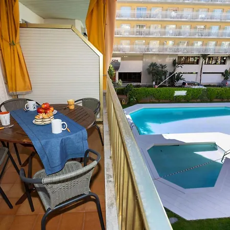 Appartamento Americas By Interhome Lloret de Mar